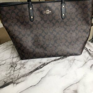 Coach tote